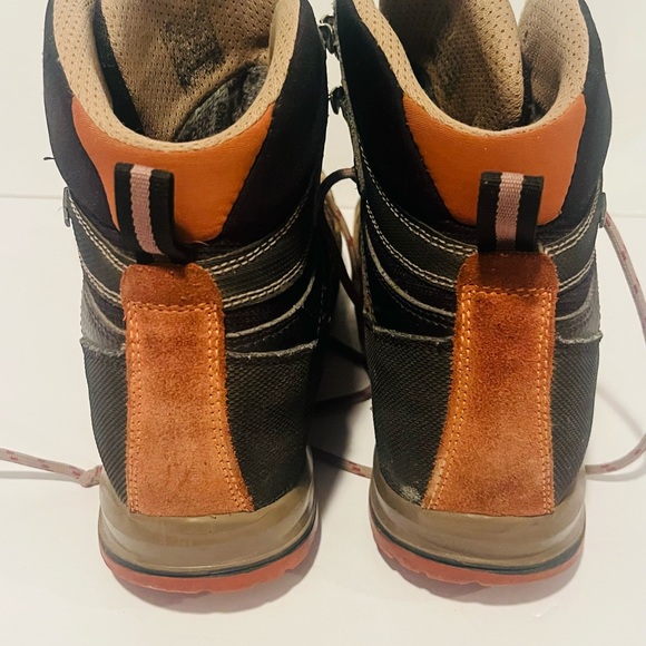 Asolo Brown and Black Hiking Boots Rugged Outdoor Performance - Picture 6 of 6